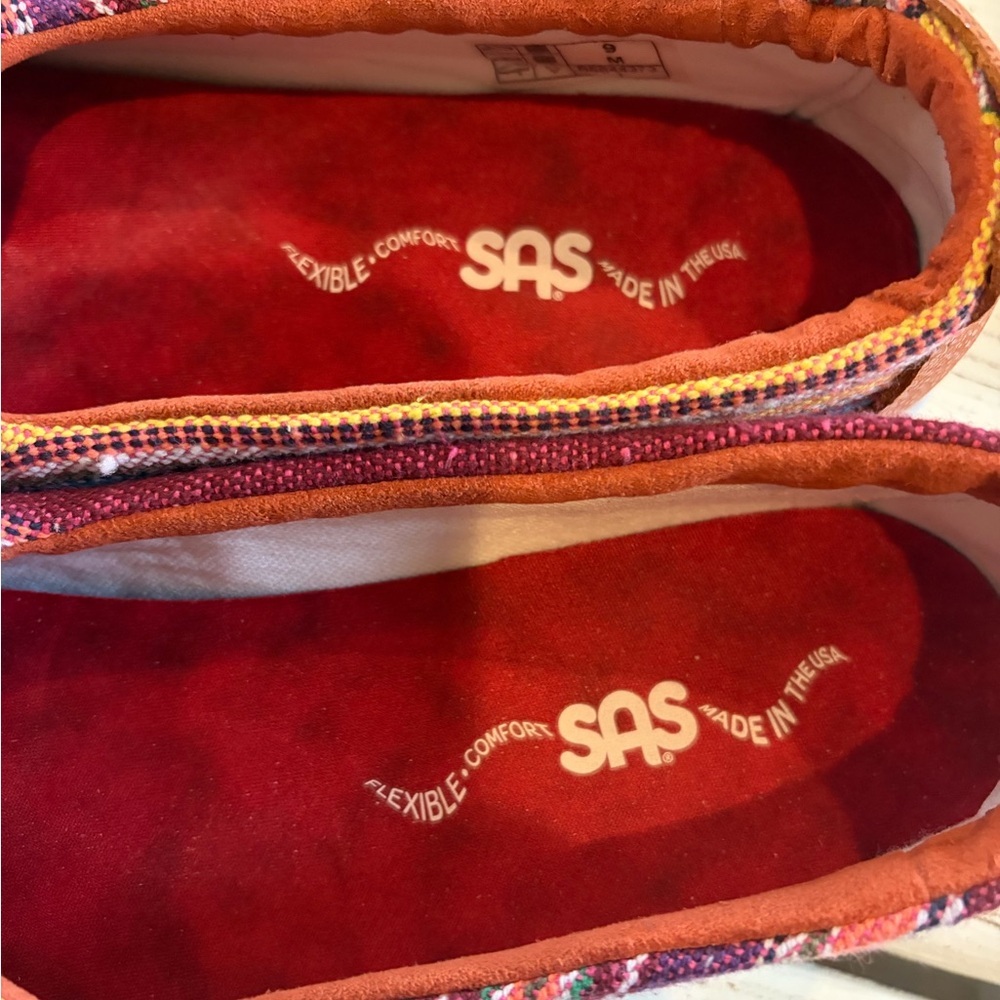 SAS Funk Active Slip-On in Lava Stripe Colorway - Picture 8 of 9